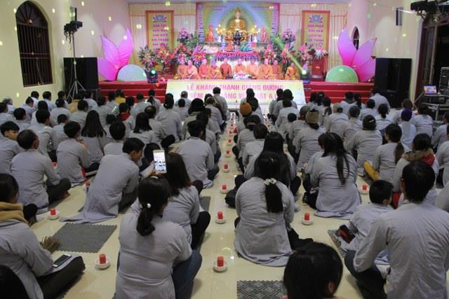 Thái Bình: Đêm hoa đăng vía Phật Di Đà tại chùa Hoằng Văn
