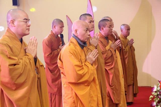 Thái Bình: Đêm hoa đăng vía Phật Di Đà tại chùa Hoằng Văn