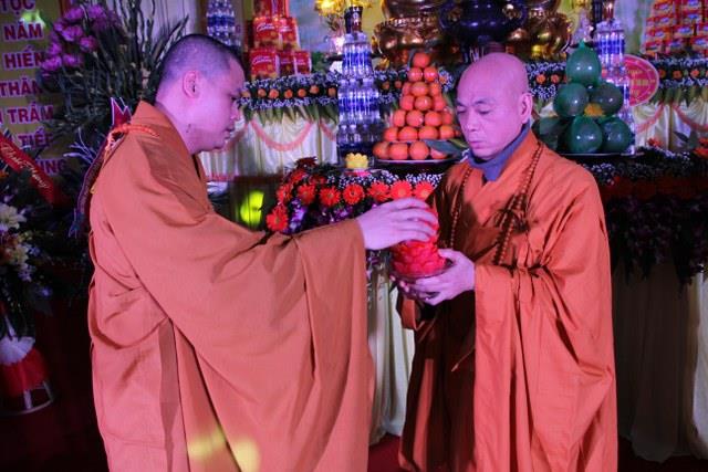 Thái Bình: Đêm hoa đăng vía Phật Di Đà tại chùa Hoằng Văn