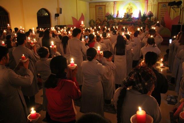 Thái Bình: Đêm hoa đăng vía Phật Di Đà tại chùa Hoằng Văn
