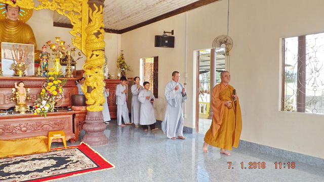 Chùa Long Thạnh: Khóa tu Bát quan trai cuối năm Đinh Dậu