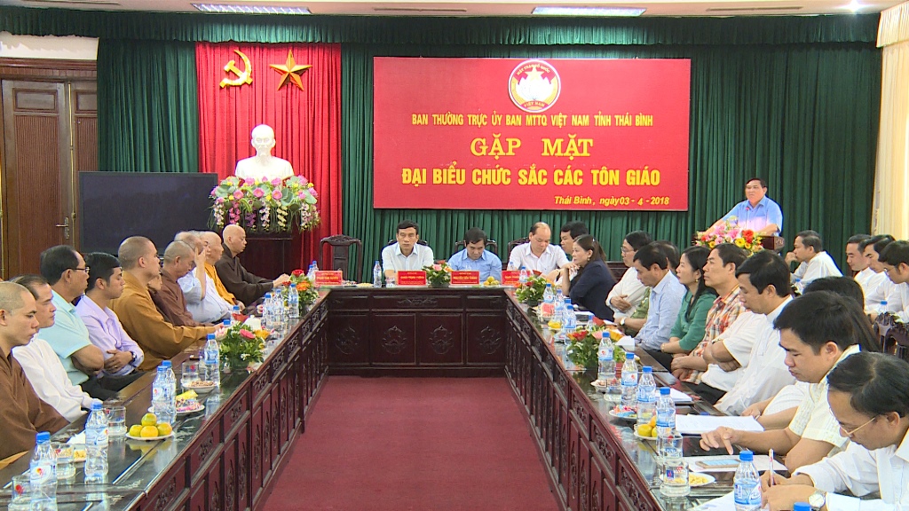 Thái Bình: Gặp mặt đại biểu chức sắc các tôn giáo