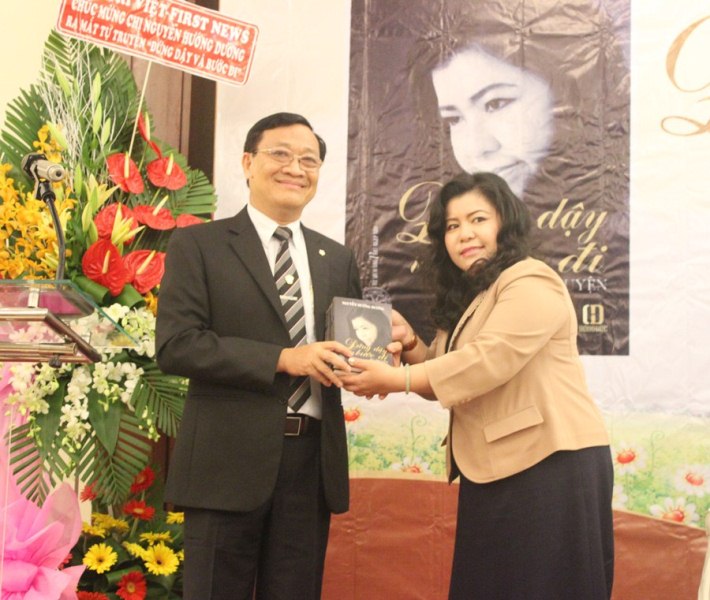 Hướng Dương Ngời Sáng Thiên Thu