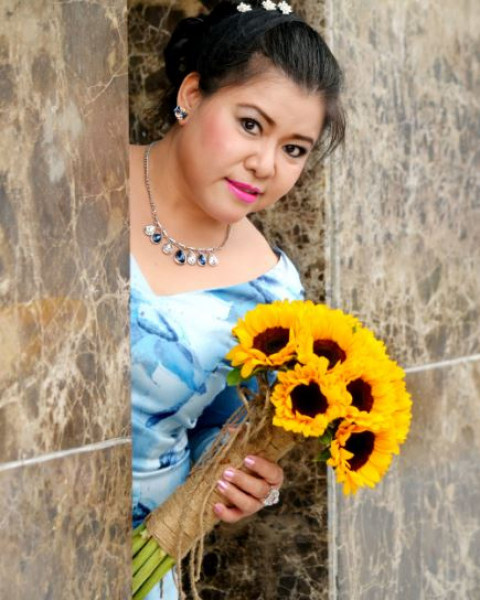 Hướng Dương Ngời Sáng Thiên Thu