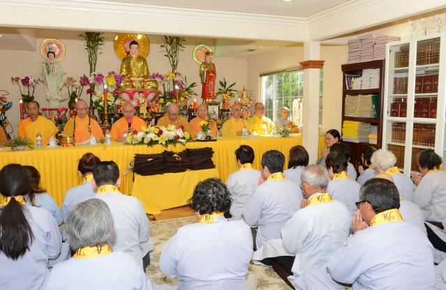 Lễ thọ giới Bồ Tát tại gia tại Quan Âm Tịnh Xá,San Jose,Hoa Kỳ