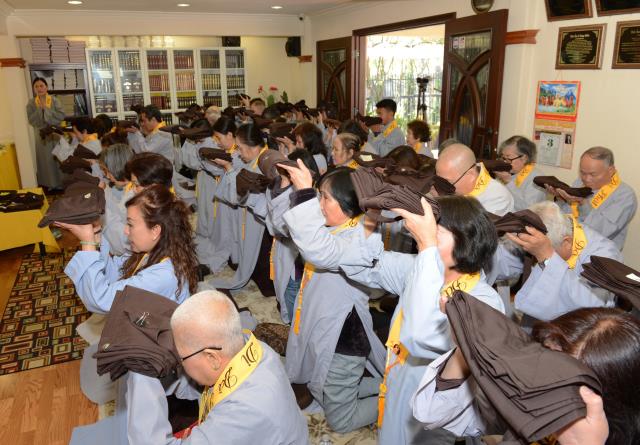 Lễ thọ giới Bồ Tát tại gia tại Quan Âm Tịnh Xá,San Jose,Hoa Kỳ