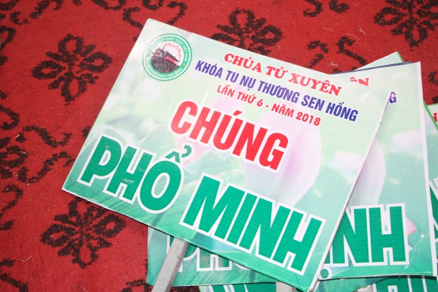 Thái Bình: Gần 1000 thiện sinh dự khóa tu sen hồng chùa Từ Xuyên