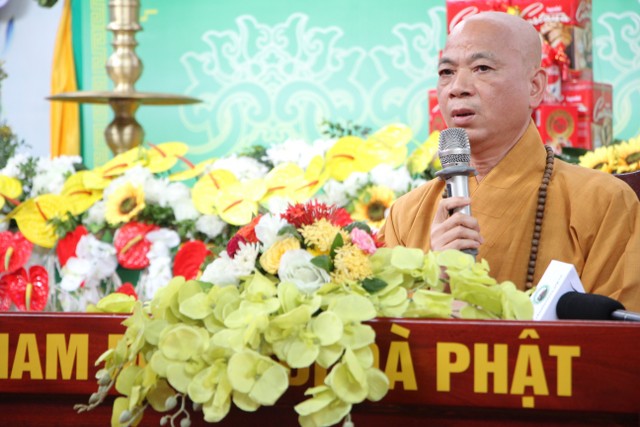 Thái Bình: Gần 1000 thiện sinh dự khóa tu sen hồng chùa Từ Xuyên
