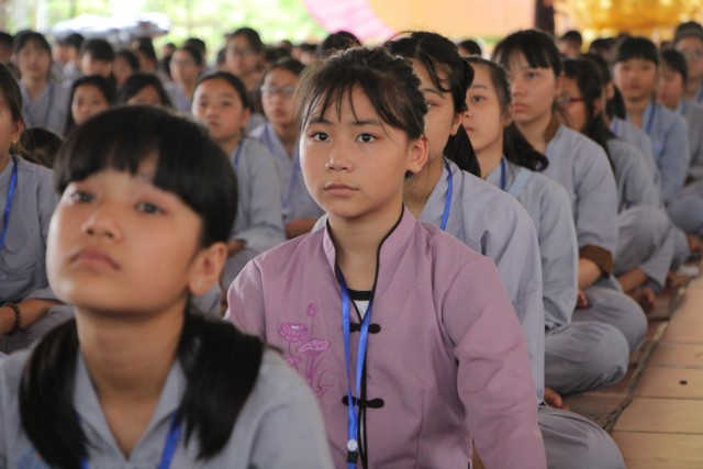 Thái Bình: Gần 1000 thiện sinh dự khóa tu sen hồng chùa Từ Xuyên