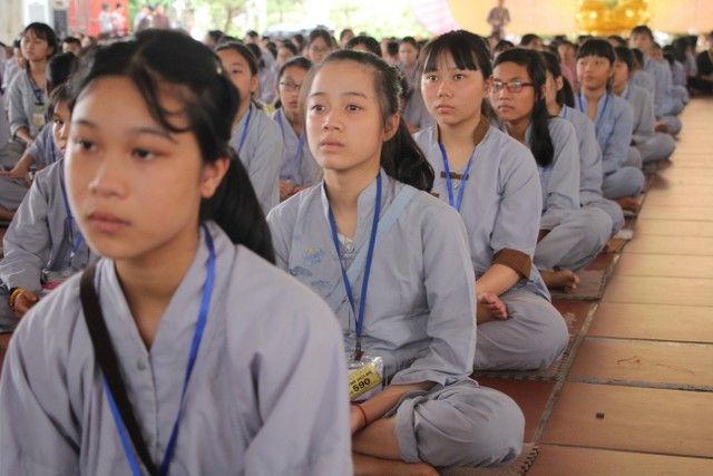 Thái Bình: Gần 1000 thiện sinh dự khóa tu sen hồng chùa Từ Xuyên