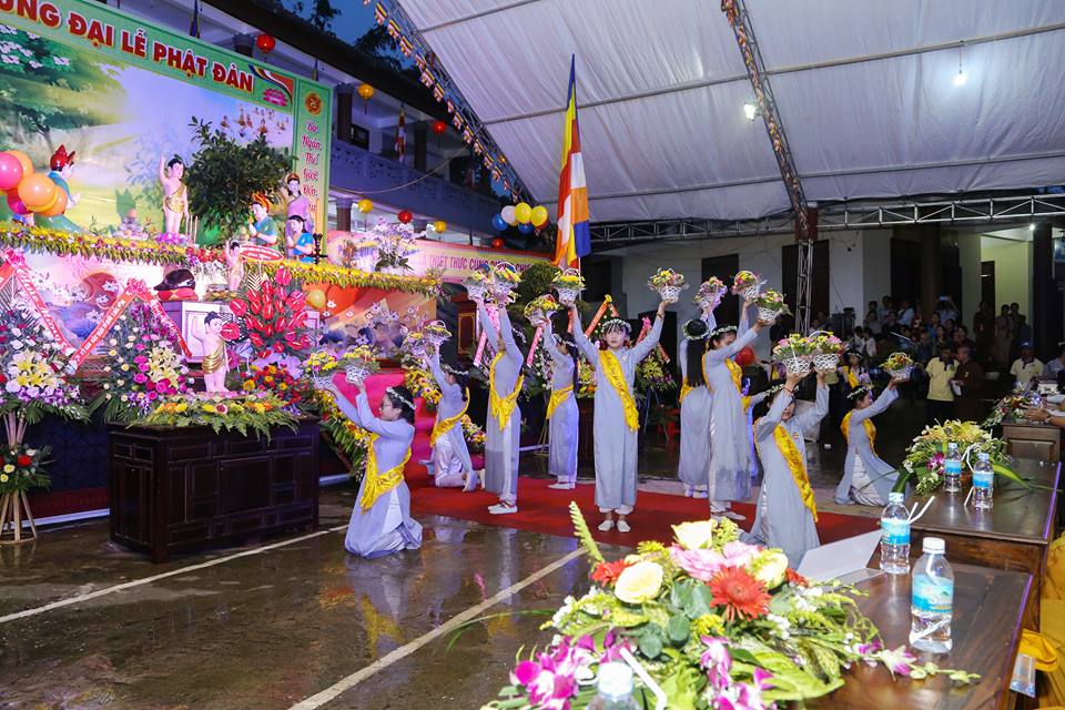 Ban trị sự Phật giáo tỉnh Đắk Nông trang nghiêm đón mừng Đại Lễ Phật Đản PL.2562