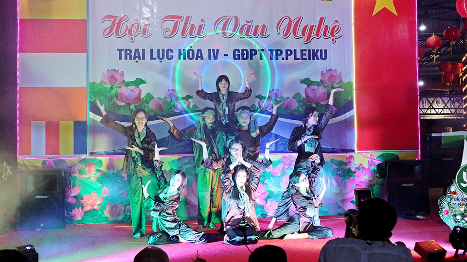 Gia Lai: Tổ chức trại họp bạn Lục Hòa IV