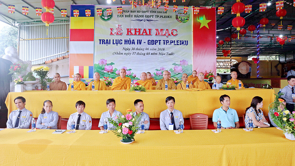 Gia Lai: Tổ chức trại họp bạn Lục Hòa IV