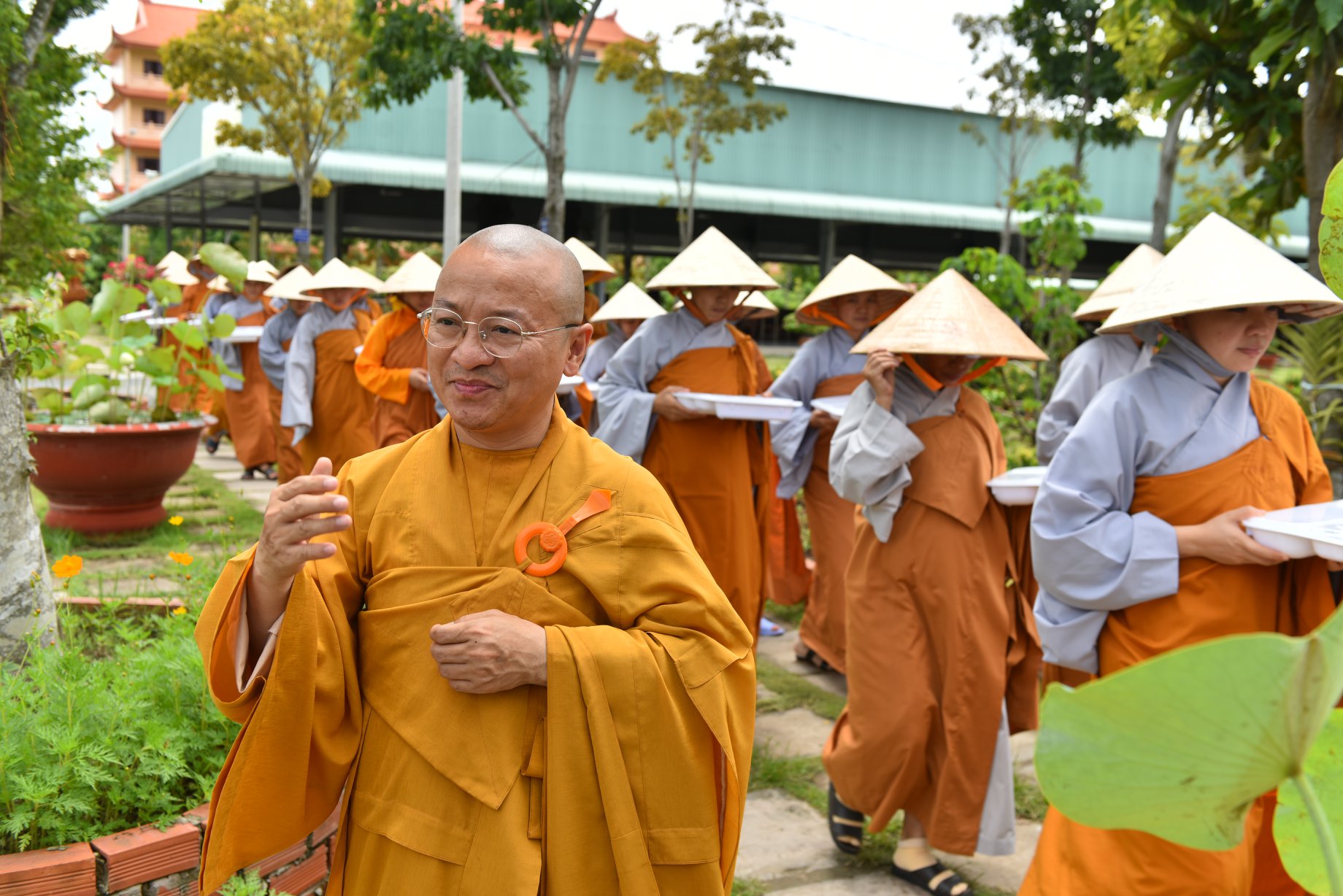 Pháp thoại: PHẬT GIÁO THEO QUAN ĐIỂM NGUYÊN THUỶ VÀ ĐẠI THỪA - TT.Thích Nhật Từ (09-07-2018)