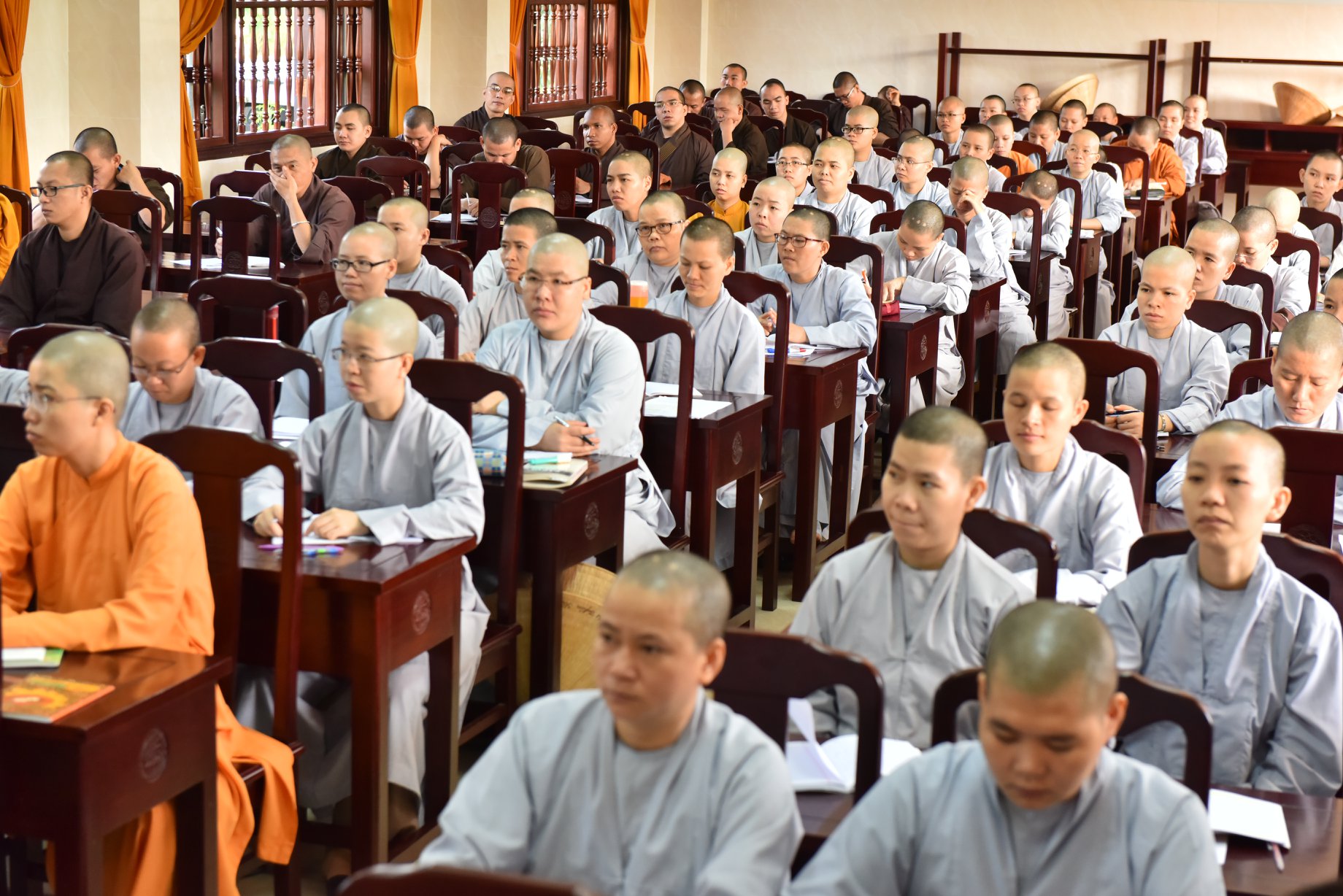 Pháp thoại: PHẬT GIÁO THEO QUAN ĐIỂM NGUYÊN THUỶ VÀ ĐẠI THỪA - TT.Thích Nhật Từ (09-07-2018)