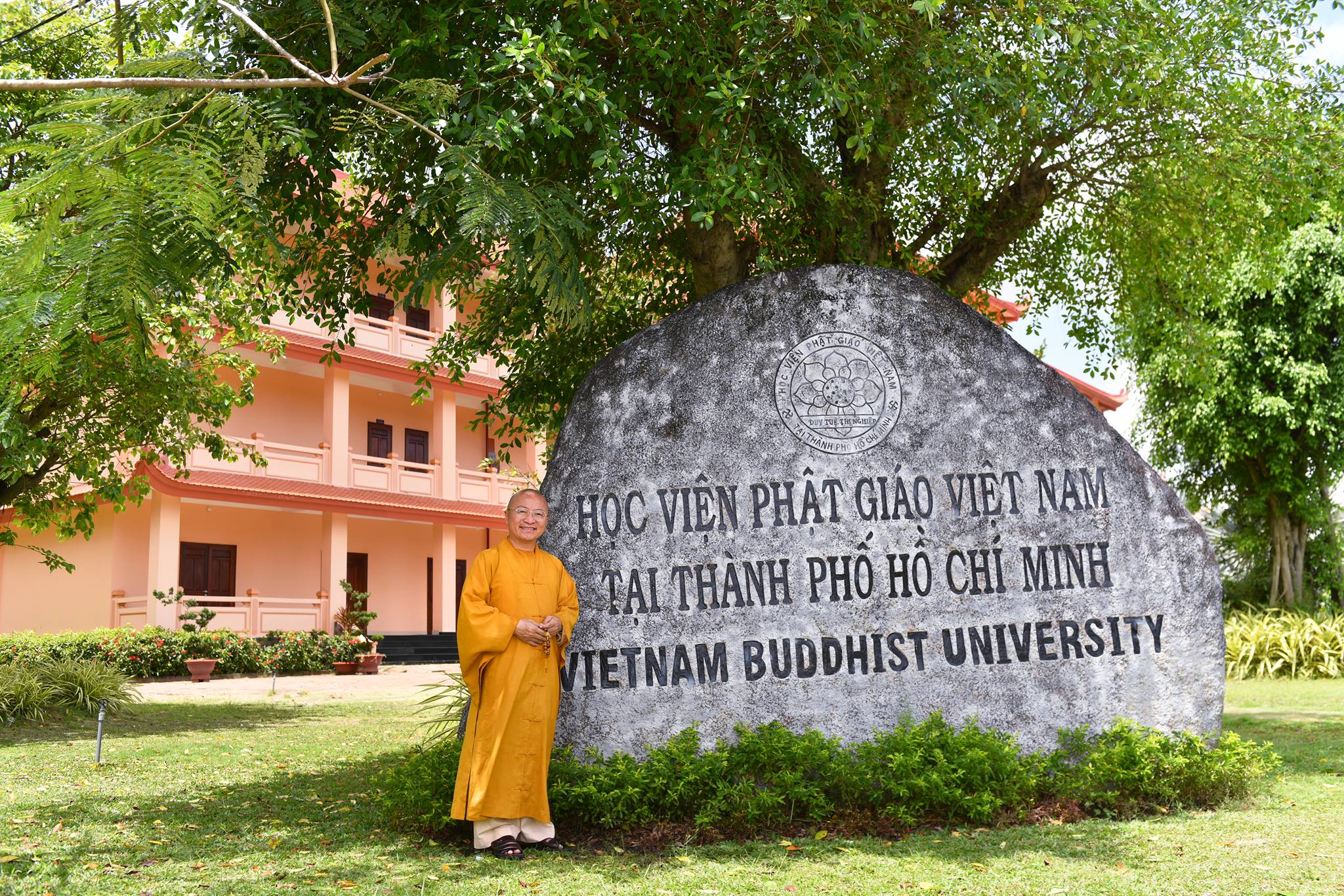 Pháp thoại: PHẬT GIÁO THEO QUAN ĐIỂM NGUYÊN THUỶ VÀ ĐẠI THỪA - TT.Thích Nhật Từ (09-07-2018)