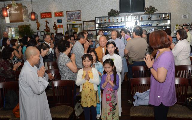 Hòa thượng Thích Thái Siêu thuyết giảng tại nhà hàng Saigon Kitchen, San Jose (Hoa Kỳ)