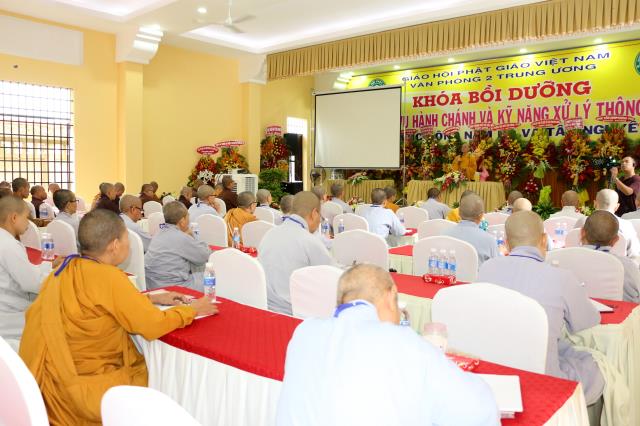 Bình Dương: Ứng dụng truyền thông trong công tác hoằng pháp
