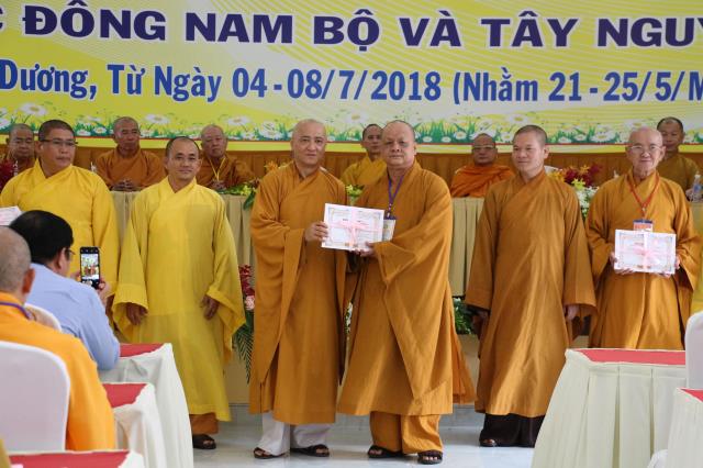 Bình Dương: Bế Mạc Khóa Bồi Dưỡng Nghiệp Vụ Hành Chánh Và Kỹ Năng Xử Lý Thông Tin