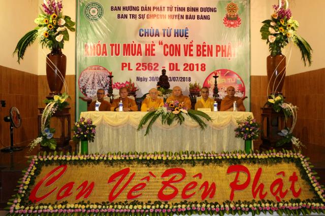BTS Phật giáo huyện Bàu Bàng khai mạc khoá tu mùa hè dành cho thanh thiếu niên Phật tử.