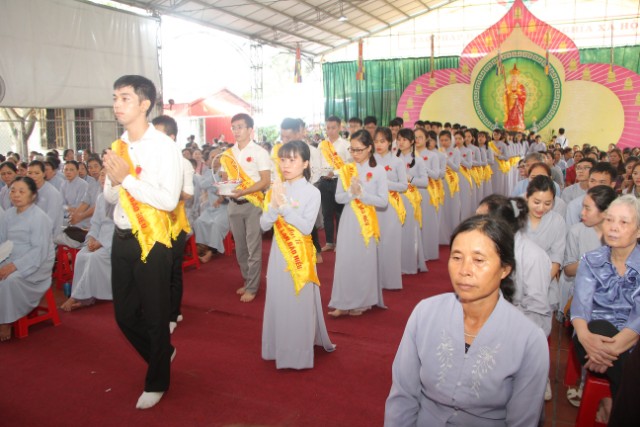 Thái Bình: Lễ hội bông hồng cài áo tại chùa Từ Xuyên