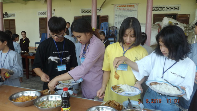 Khánh Hòa: Hơn 300 bạn trẻ tham dự khóa tu mùa hè “Cánh cò quê hương”