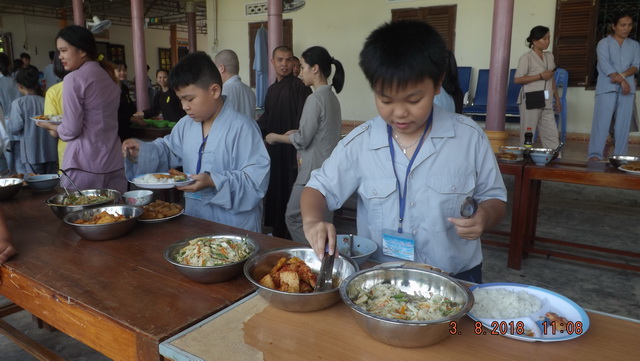 Khánh Hòa: Hơn 300 bạn trẻ tham dự khóa tu mùa hè “Cánh cò quê hương”