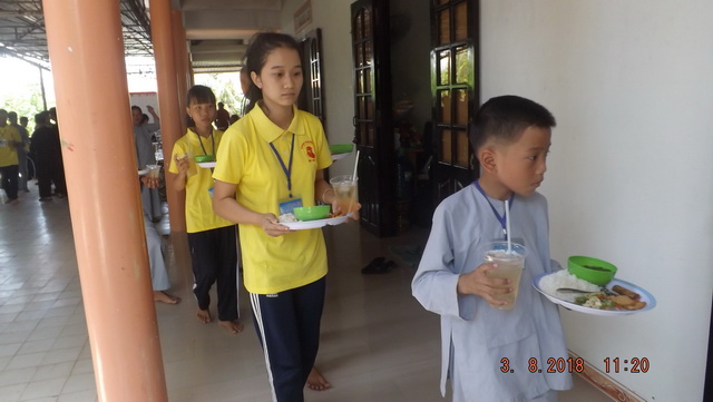 Khánh Hòa: Hơn 300 bạn trẻ tham dự khóa tu mùa hè “Cánh cò quê hương”