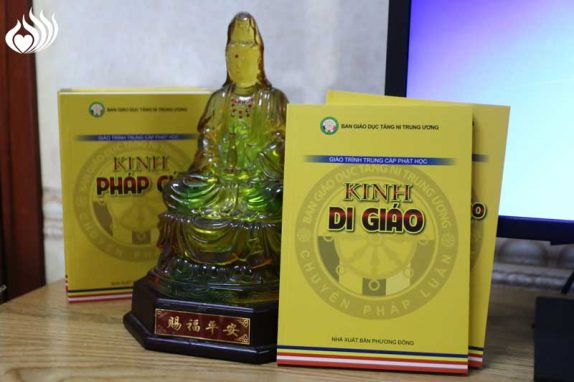 Tổng Kết Chương Trình  Ấn Tống Sách Giáo Khoa Cho 33 Trường Trung Cấp Phật Học - Gđ3 (C84-3)
