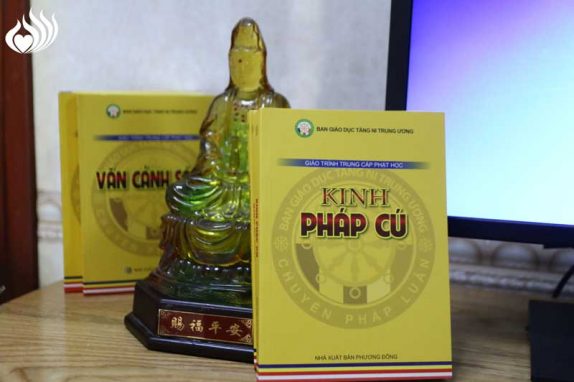 Tổng Kết Chương Trình  Ấn Tống Sách Giáo Khoa Cho 33 Trường Trung Cấp Phật Học - Gđ3 (C84-3)