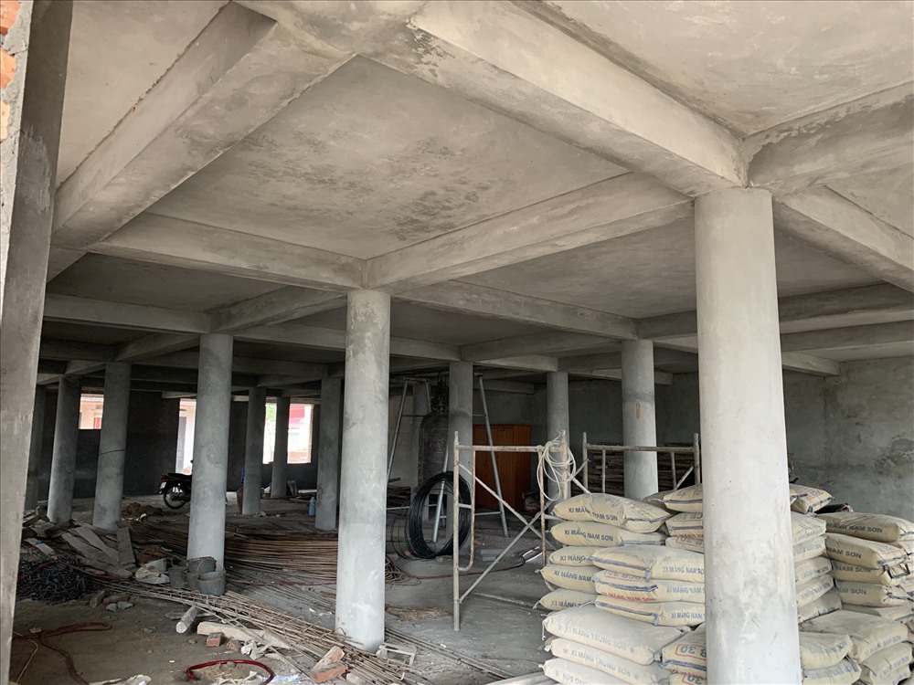 Ngôi chùa được làm từ tiền bán gỗ cây sưa trăm tỉ