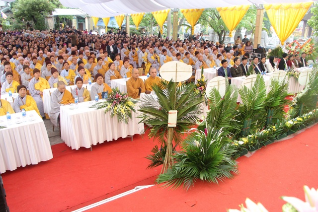 Trang nghiêm lễ tưởng niệm Thánh Tổ Kiều Đàm Di