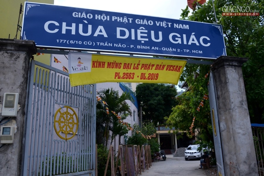 Sắc màu hân hoan kính mừng Phật đản tại TP. HCM
