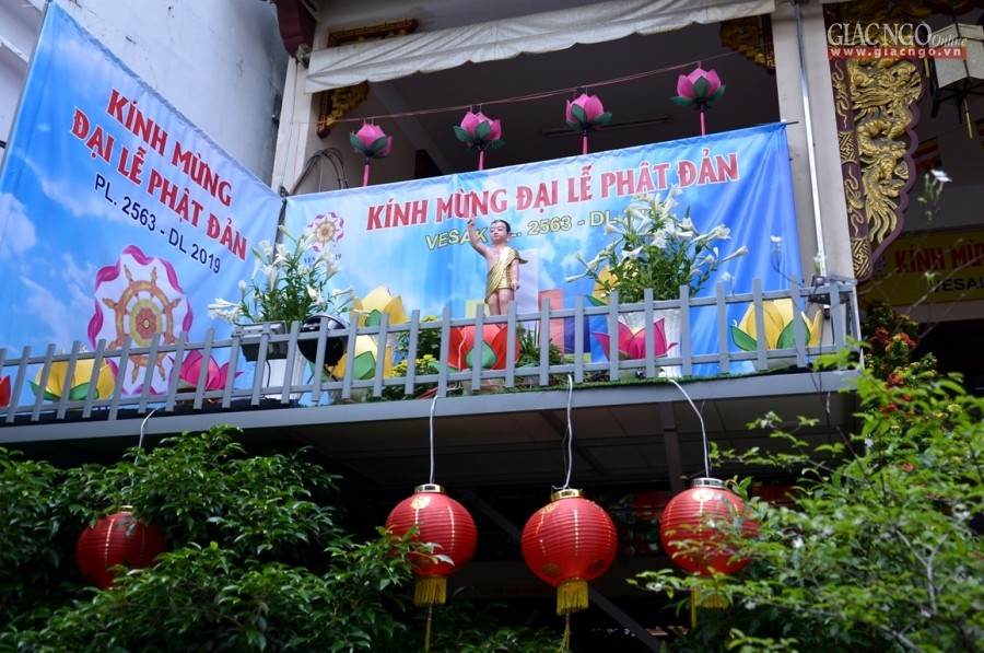 Sắc màu hân hoan kính mừng Phật đản tại TP. HCM