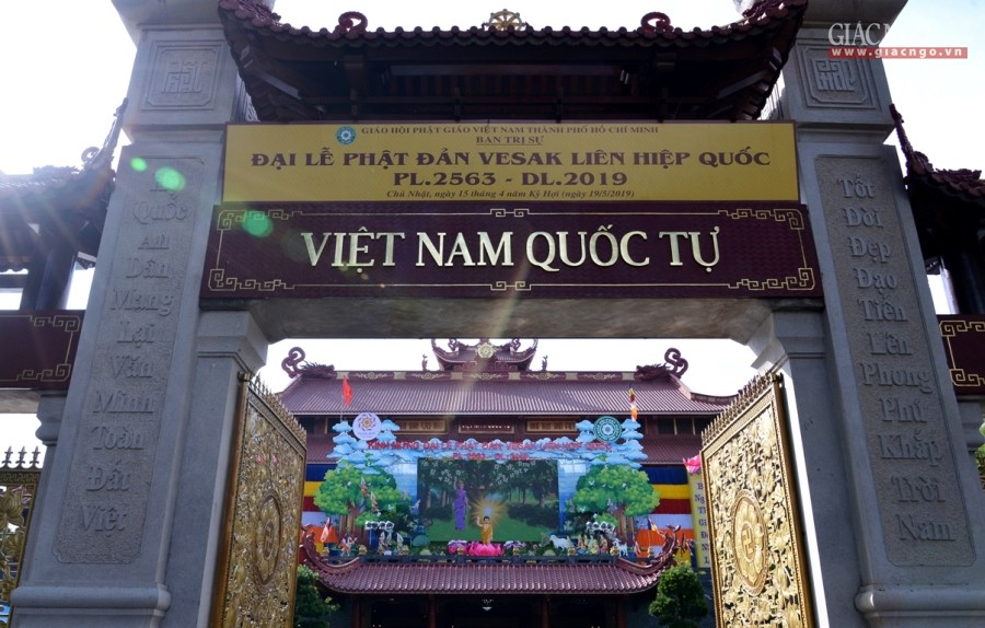 Sắc màu hân hoan kính mừng Phật đản tại TP. HCM