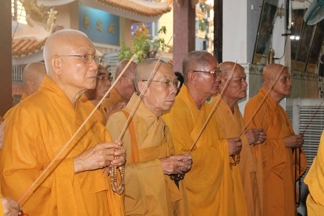 TP.Hồ Chí Minh: Lễ nhập kim quan Ni trưởng Thích Nữ Như Châu