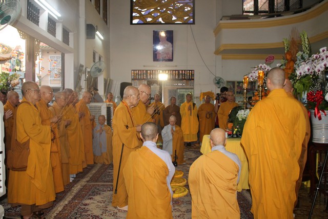 TP.Hồ Chí Minh: Lễ nhập kim quan Ni trưởng Thích Nữ Như Châu