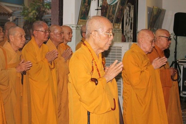 TP.Hồ Chí Minh: Lễ nhập kim quan Ni trưởng Thích Nữ Như Châu