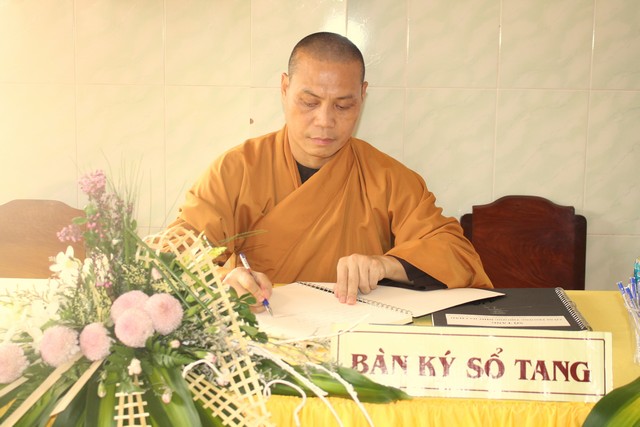 TP. Hồ Chí Minh:  Các phái đoàn viếng tang lễ Ni trưởng Thích Nữ Như Châu – Sáng ngày 3-5-2019