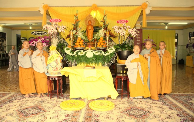TP. Hồ Chí Minh:  Các phái đoàn viếng tang lễ Ni trưởng Thích Nữ Như Châu – Sáng ngày 3-5-2019