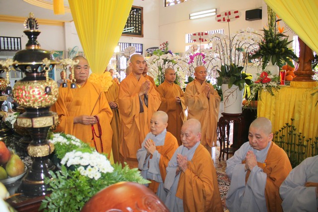 TP.Hồ Chí Minh: Các phái đoàn viếng lễ tang Ni trưởng Thích Nữ Như Châu Chiều ngày 04/05/2019 (30/03 Kỷ Hợi)