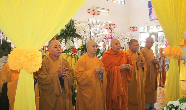 TP.Hồ Chí Minh: Các phái đoàn viếng lễ tang Ni trưởng Thích Nữ Như Châu Chiều ngày 04/05/2019 (30/03 Kỷ Hợi)