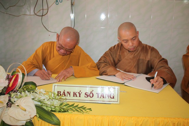 TP.Hồ Chí Minh: Phụng thỉnh linh mộ Ni trưởng Thích Nữ Như Châu