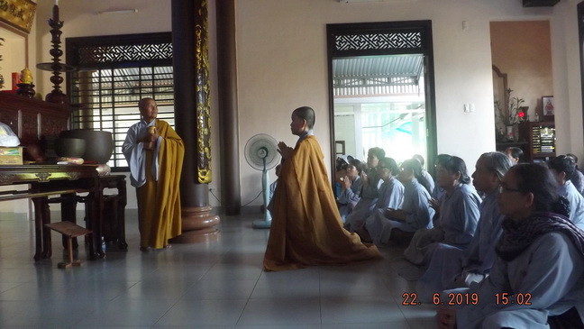 Phật tử thiện nguyện Ninh Hòa hành hương cúng dường mùa An cư kiết hạ