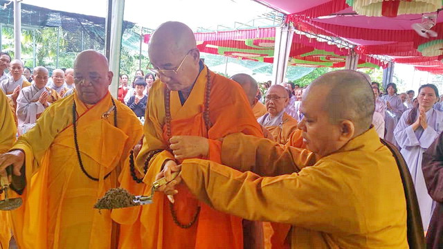 Khánh Hòa: Lễ đặt đá xây dựng chánh điện chùa Linh Bửu