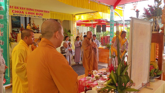 Khánh Hòa: Lễ đặt đá xây dựng chánh điện chùa Linh Bửu