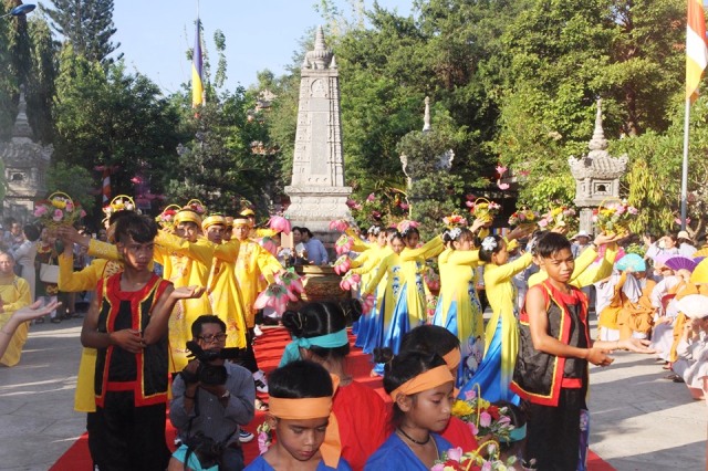 Khánh Hòa: Trang nghiêm Đại lễ Phật đản Liên Hợp quốc Vesak 2019  tại chùa sắc tứ Long Sơn