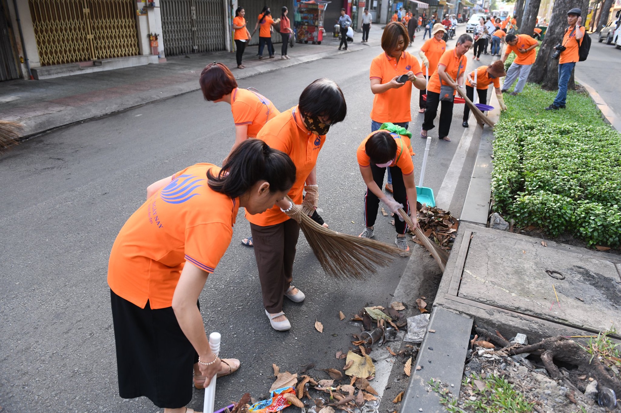 Tổng Kết Chương Trình Trao Tặng Thùng Rác Bảo Vệ Môi Trường Cho Phường 3, Quận 10 (C218)