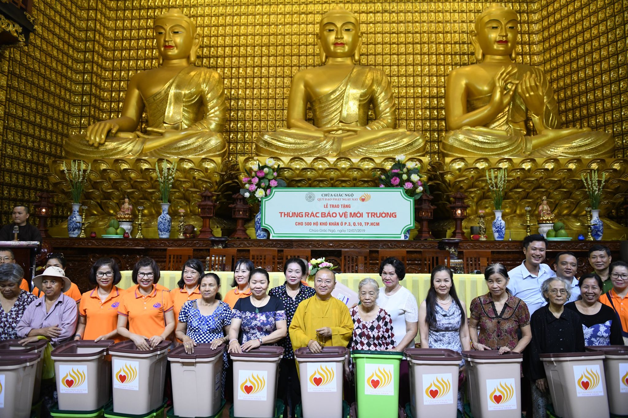 Tổng Kết Chương Trình Trao Tặng Thùng Rác Bảo Vệ Môi Trường Cho Phường 3, Quận 10 (C218)