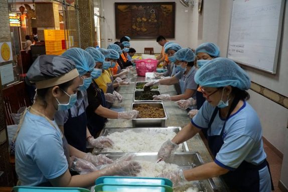 Tổng Kết Chương Trình  Cúng Dường Trai Phạn Và Hộ Trì Cho Khóa Tu (Gn3)